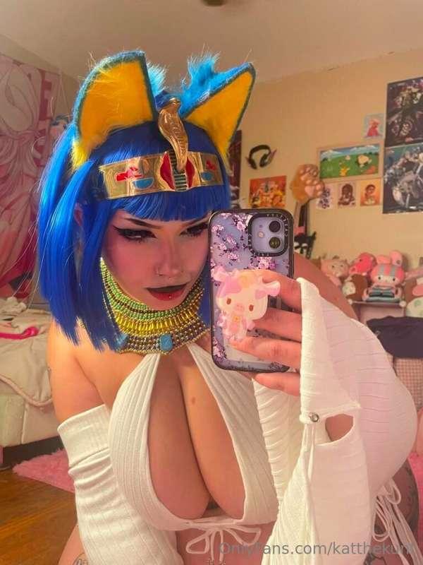 Rate this costume, babe ❤️‍🔥
