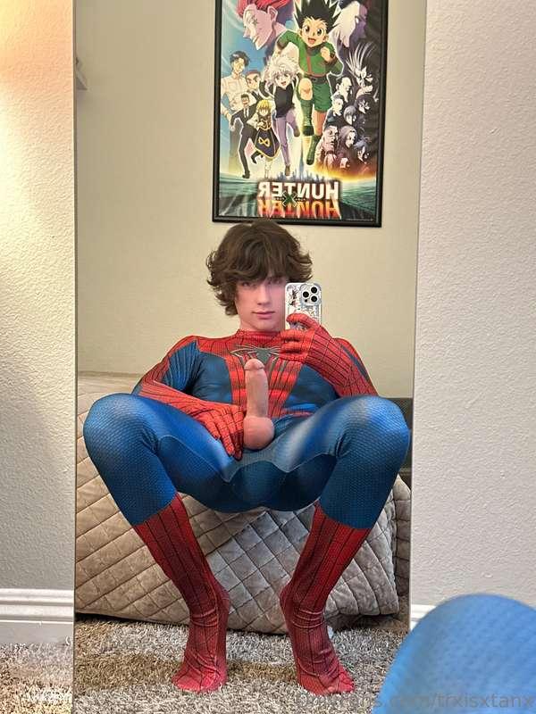 Peter Parker and his big web shooter is back. 💦 New jerk off..