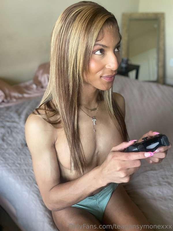 Let’s play some kinky games 😈😏