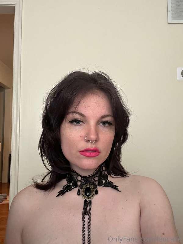 Super excited about this necklace that clips on to your nipp..