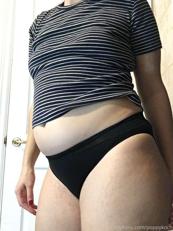 Leave a comment on this post to get a bonus clip of me jiggl..