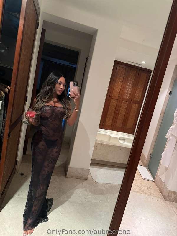 This was such a fun night, swipe for behind the scenes. Ther..