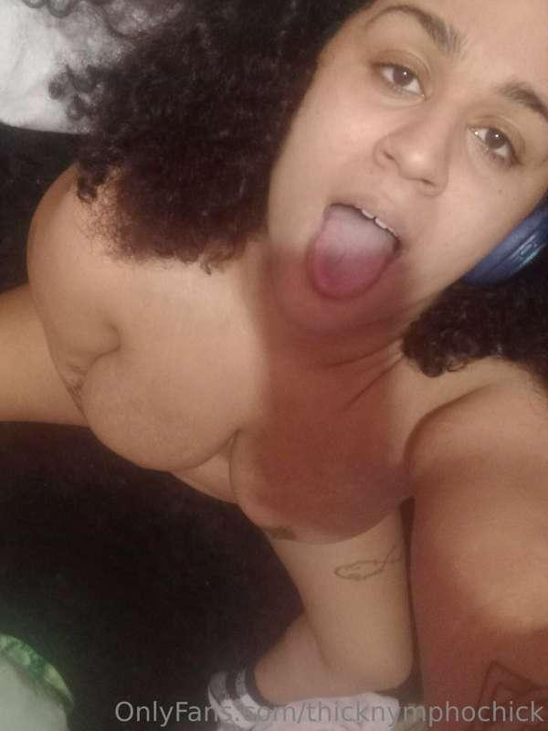 I'll be your dirty fuck toy. 😋