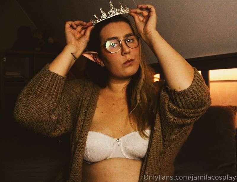 Can I be your Elf Queen?🧝🏼💕