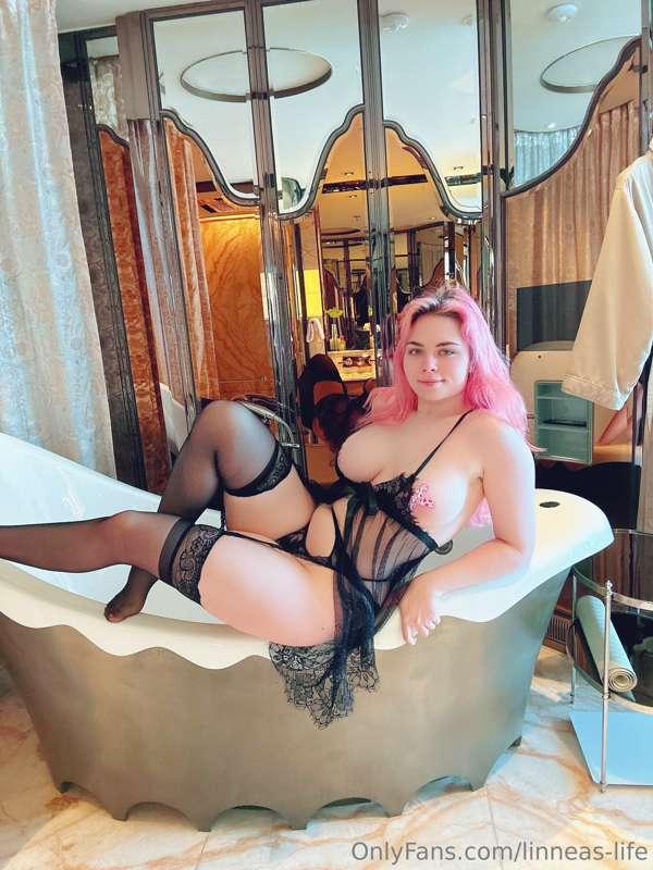 Black lingerie pictures :3 putting together the videos in th..