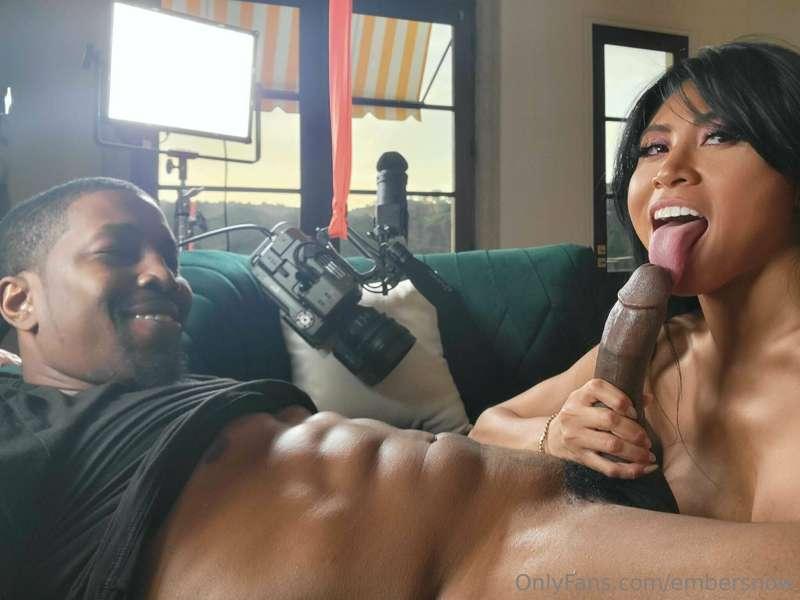 A little BTS fun from this week on set with @isiahmaxwell  :..