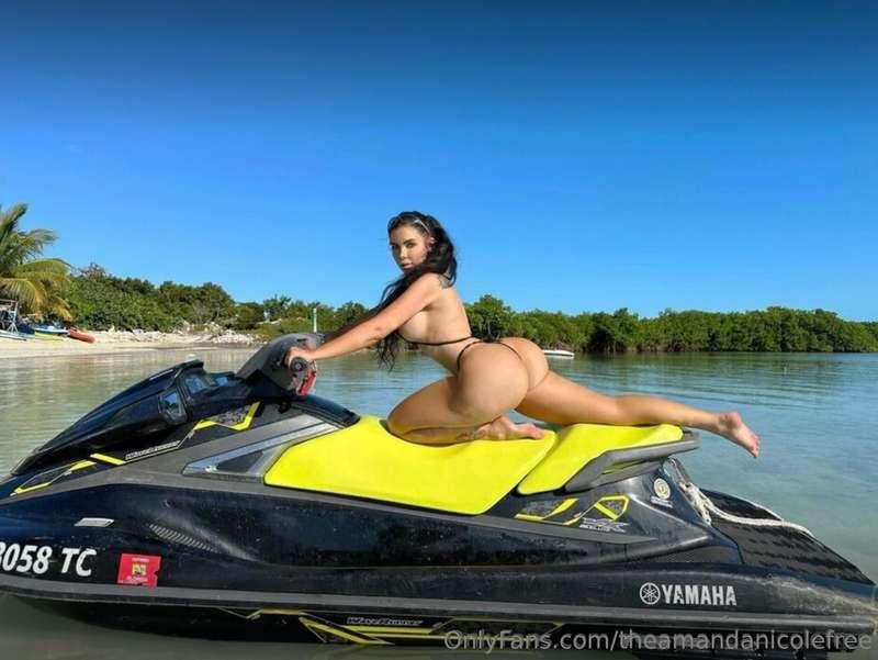 ### I'm used to riding things this big 😉 🤭 🍆