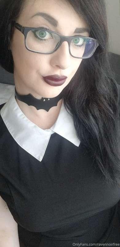 your goth e-girlfriend 😍