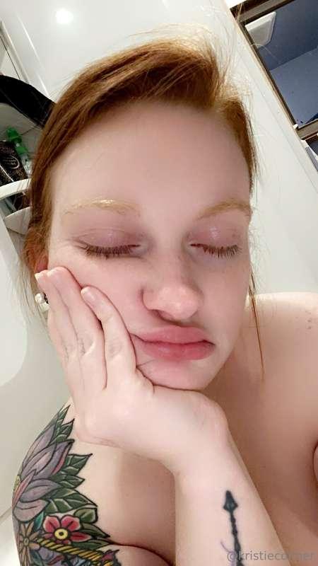 Bubble bath anyone? 💦🥵
