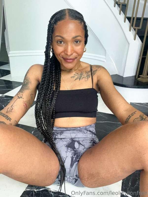 I don’t bite… unless you want me to! 😈