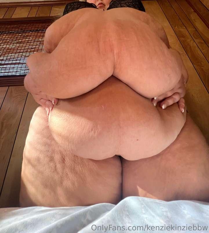 kenziekinziebbw image #2