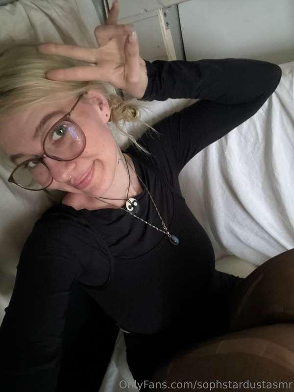 In my camper at the last festival 🎶🥳 tights completely fu*ke..