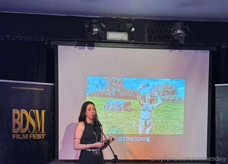 This past weekend I went to a Bdsm fiestival and I did a tal..