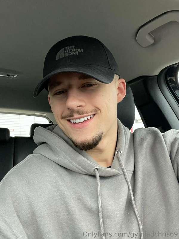 What makes you smile? Let me know 📩