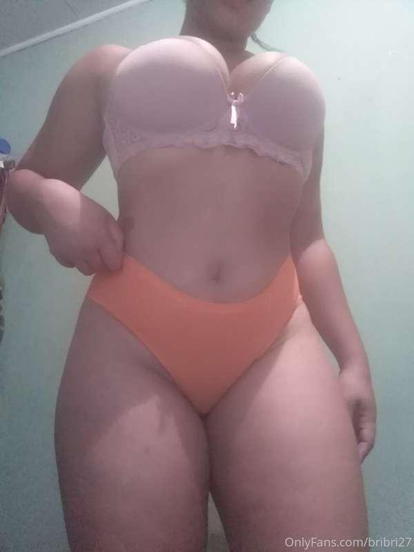 Dm le for a free nude 😏