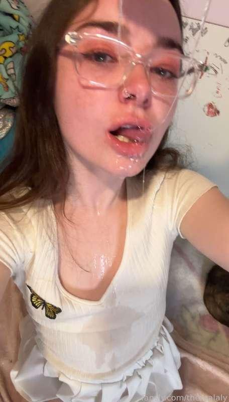 Made such a mess on my bodysuit 😊💕

#petite #slim #skinny #solo #solodildo #soloplay #spitfetish #fetishplay #gagging #dildosucking #glasses #skirt #tinyskirt #tiny #small #little #perkytits #tinytits #smallbody #bodysuit #deepthroat #nsfw #natural #face #fullbody #pov #povdeepthroat