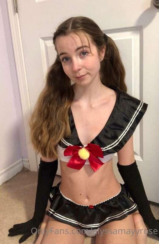 mind if i hold your wand? 🤭