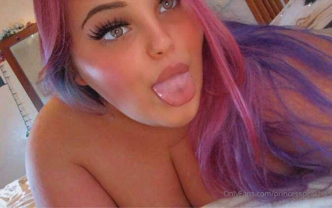 My car needs an oil change 🥺💕 can you help me baby? The more..