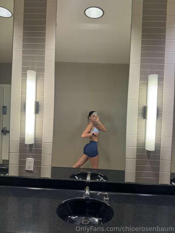 is it just me or are the gains showing? 🤭🍑