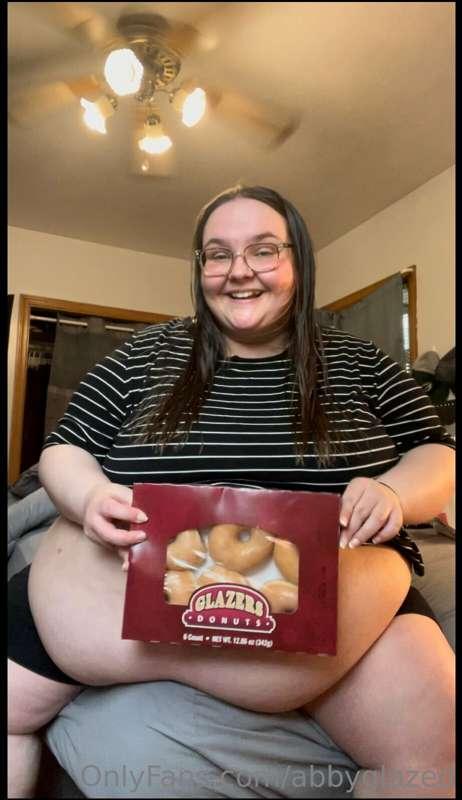 Look at that belly bursting out of this dress?!! Last year i..