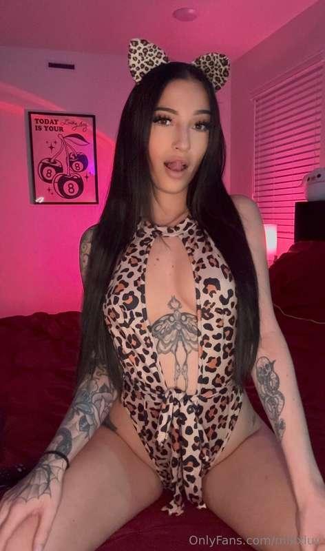 CUSTOM SALE! I have room for 5 customs this week so I’m runn..