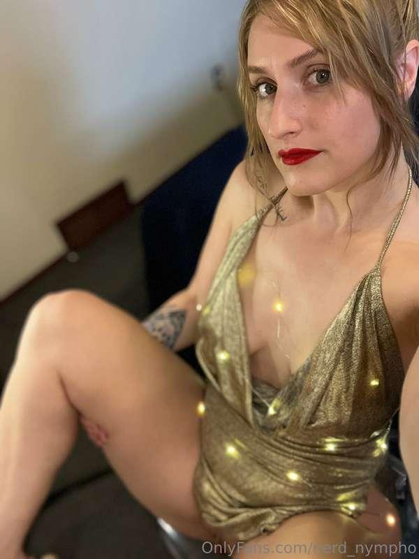 nerd_nympho image #1