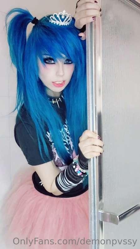 Hiding sp0t >_<