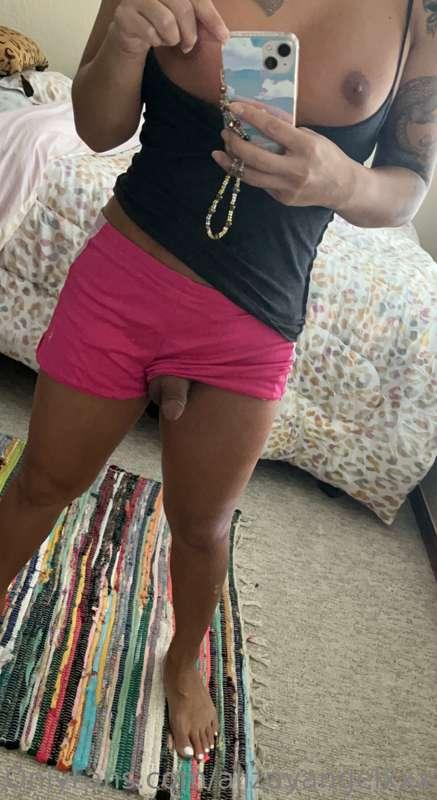 Good morning ☀️ 
Where you starting first ?! 
Tits, dick or ..
