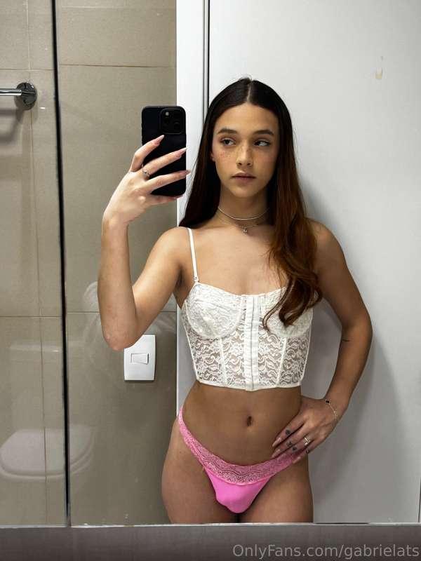 Feeling bored sad or lonely? Daddy's princess is waiting for..