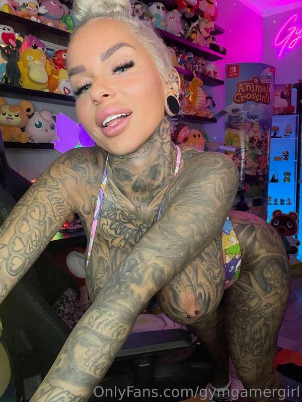 Can you fuck  me from behind ? 💧
