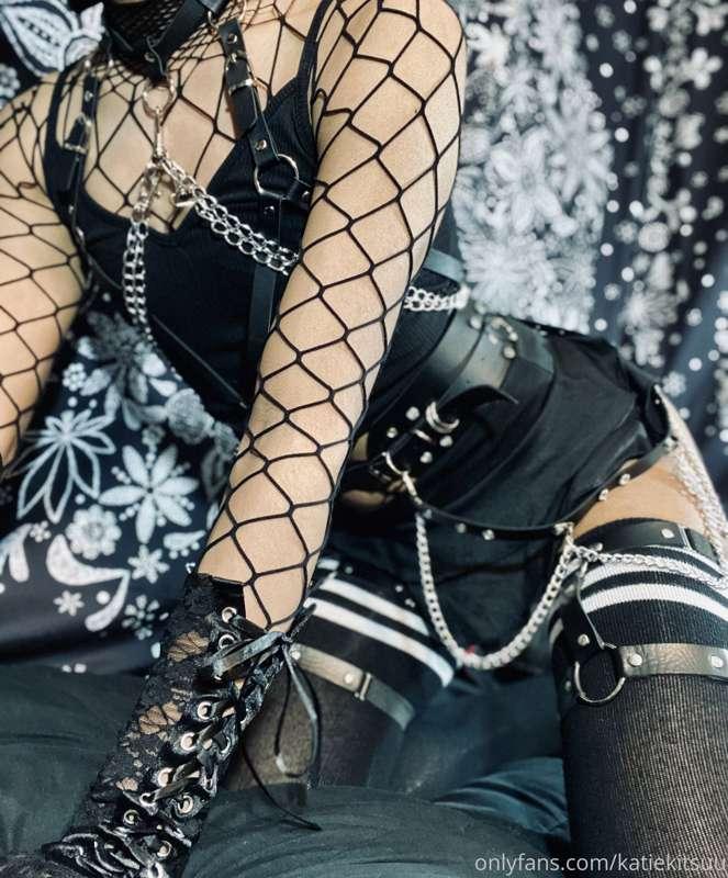 🖤 more of this set soon
