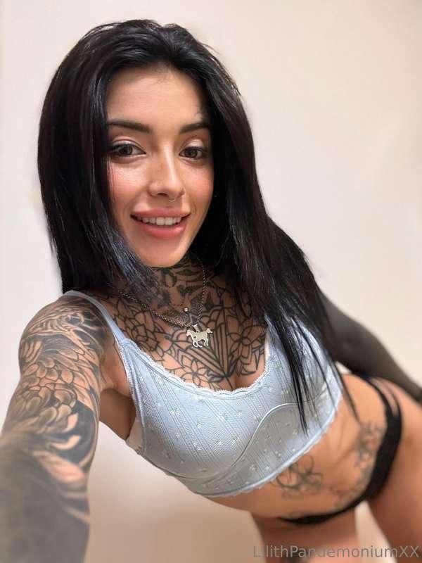 Quieres saber lo que pasó después?🦋🦋🥵🥵escríbeme al chat.Want..