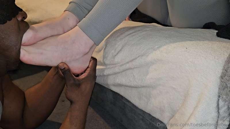 toesbeforebros_ image #12