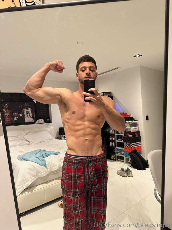 Wanna join me in bed? 😏