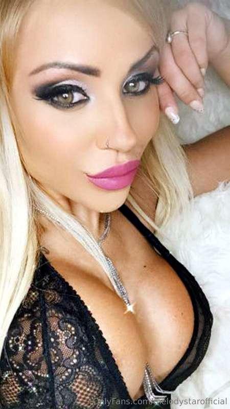The sluttiest bunny of your life fucking for youDownload the..