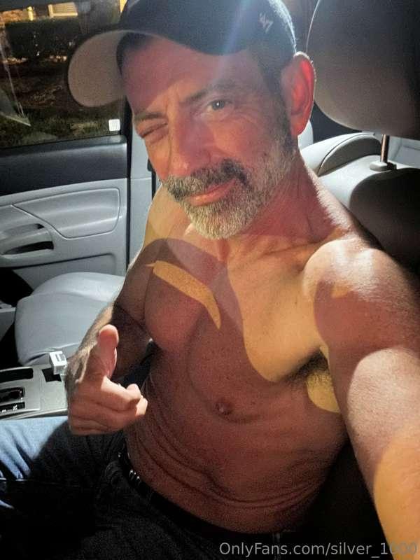 Drove home shirtless at 3am 🕒. Some lesbian really liked my ..