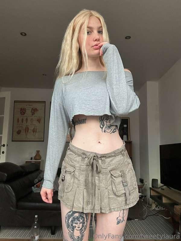 tweetylaura image #0