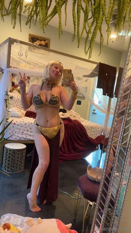 I’m momentarily out of the costume making vortex to show you..