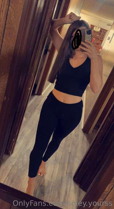 Friday night plans??😇