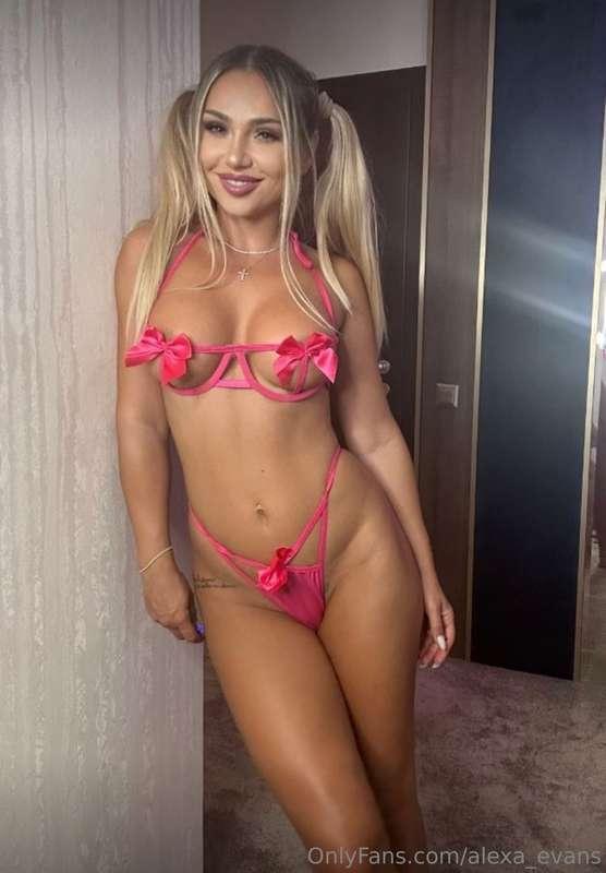 🎁FREE PAGE & FREE GIFT🍀 Sweet, obedient, and just a 🌸 bit wi..
