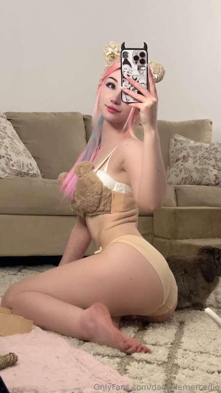 daniellemercedie image #5