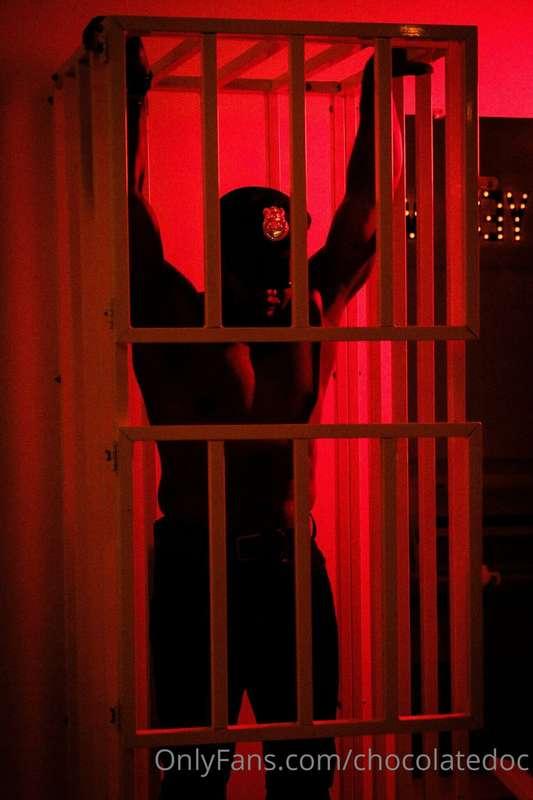 Who's going to release me out of my cage? 😏