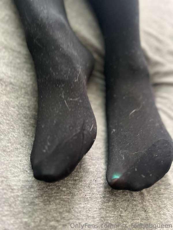 mrs_footjobqueen image #3