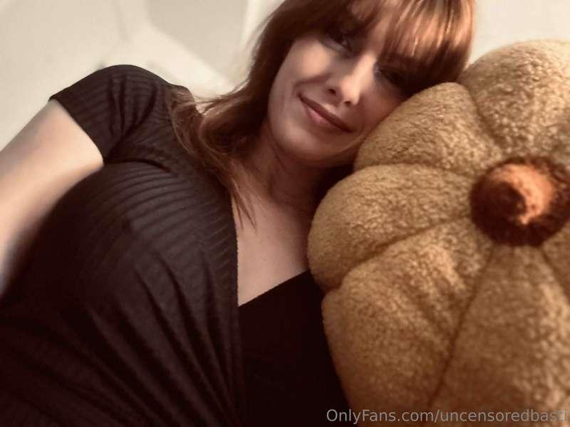 i got a new pillow to cuddle 