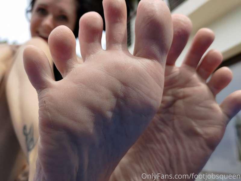 Wrinkled soles 👣