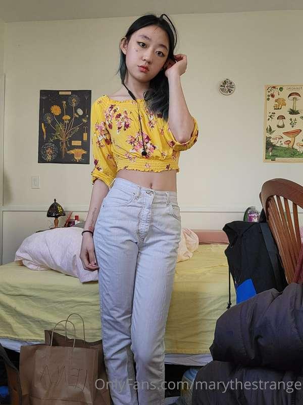 My outfit and makeup for the day :)