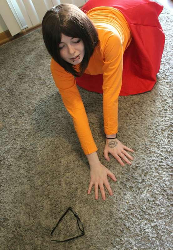 Oh, jinkies! I lost my glasses again... silly me