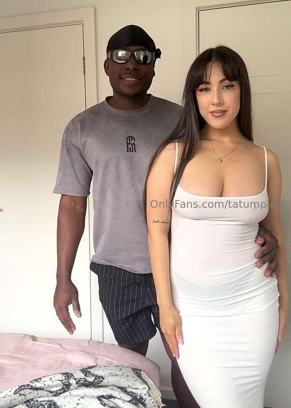 Drip teasing you our SFW photos before I send out our sex sc..