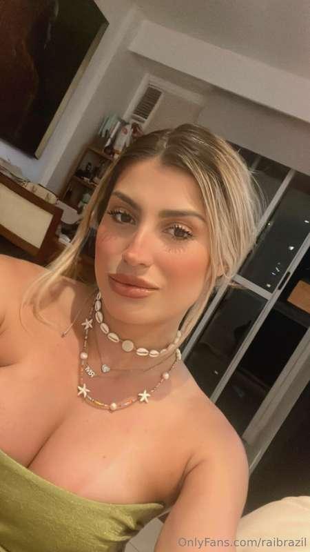 Hi babes!! Going live this Wednesday!! Let’s have some fun!!..