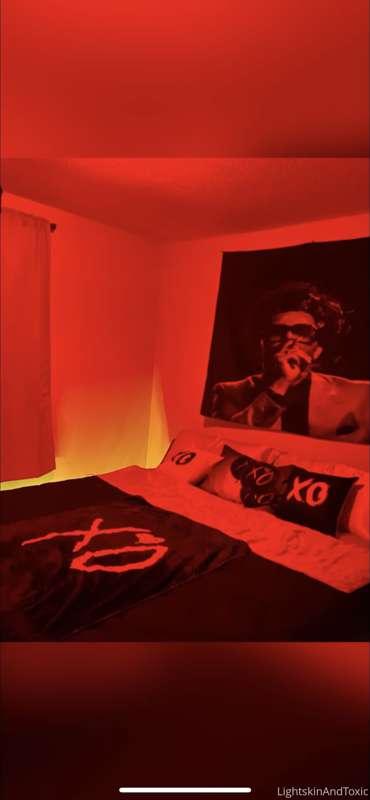 Like how I decorated my room? 
I’m applying wayyyyy more pre..
